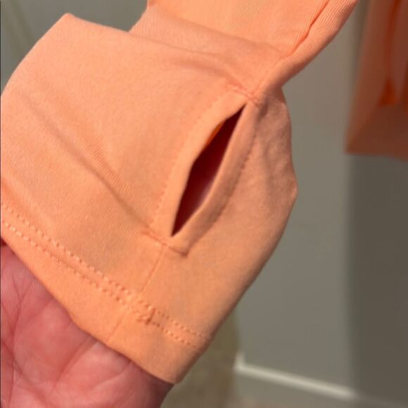 Blueline Surf& Paddle Co Peach Long Sleeve Women's Top size small - Picture 4 of 10